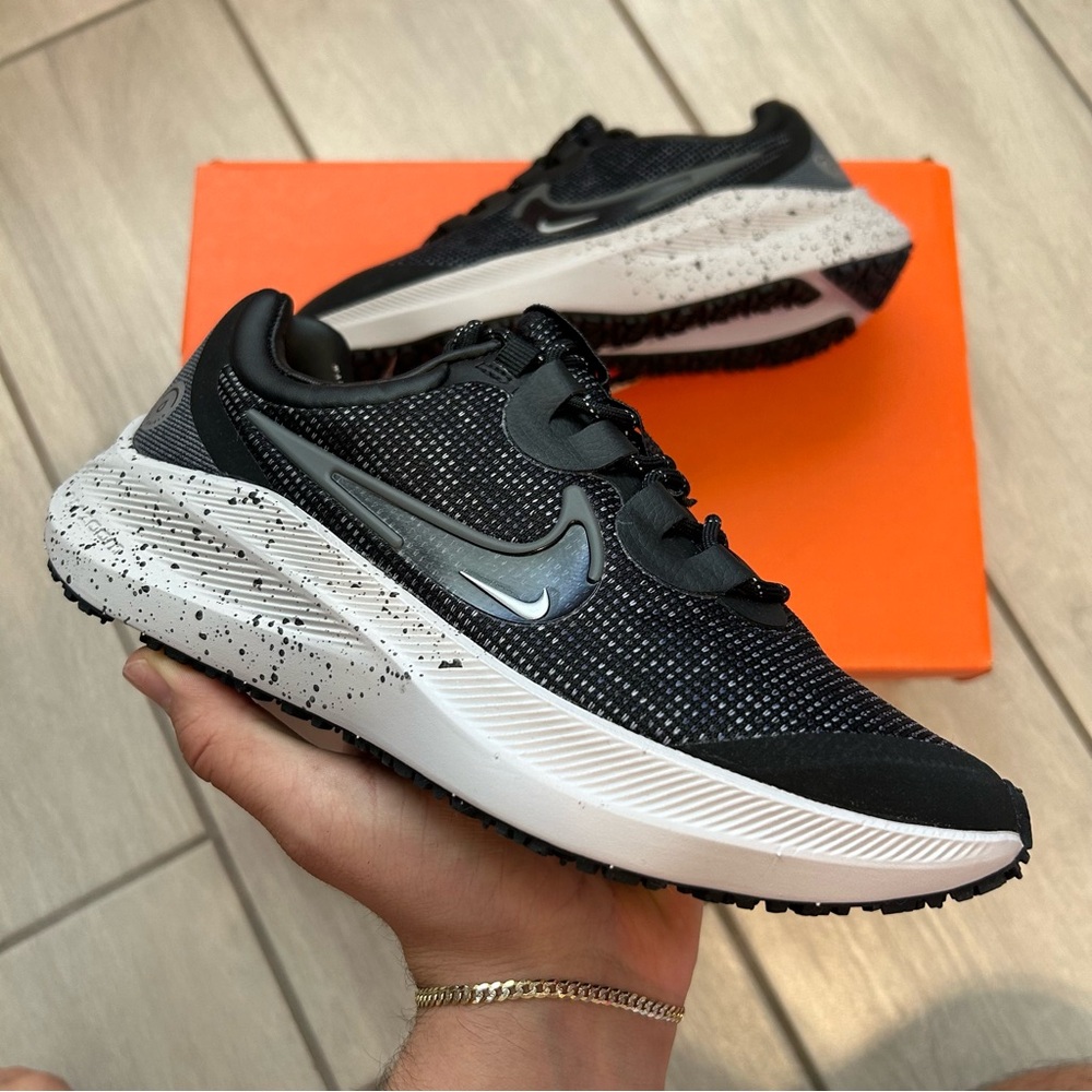 NIKE ZOOM WINFLO 8 BLACK/IRON GREY Size 6W